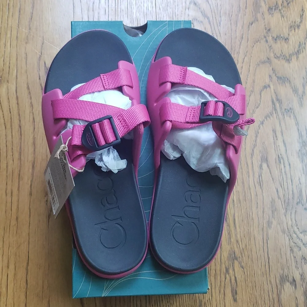 NIB Chaco Chillos Slide Sandal In Magenta Kids Size 5